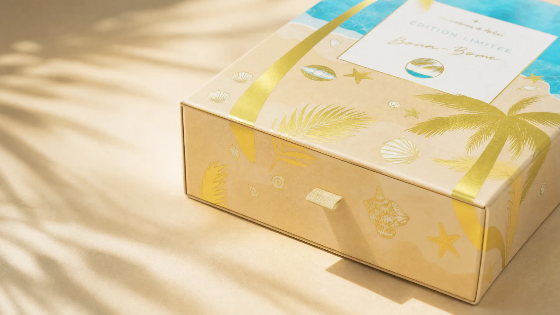 Side view of the Bora-Bora rigid box revealing wrapped edges and construction detail.